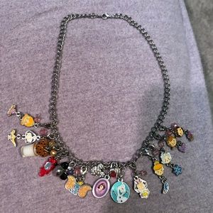 DISNEYWORLD NECKLACE WITH CHARMS